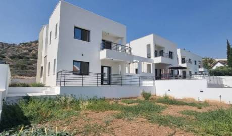 3 Bedroom House in Palodia, Limassol, Cyprus