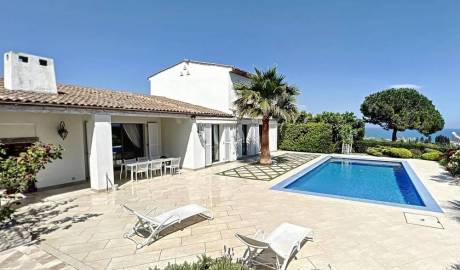 6-bedroom villa 245 sq.m. in Nice, France