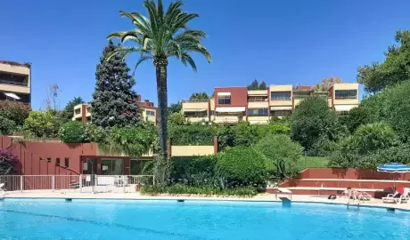 Wohnung 81 qm. m + Terrasse + Garage in Nizza, Frankreich