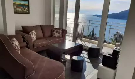 Apartments of 83 square meters in Herceg Novi, Montenegro