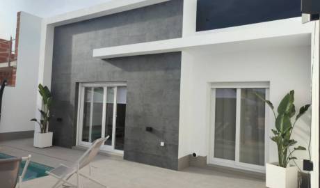 Complex of single storey detached villas in Balsicas, Murcia, Spain