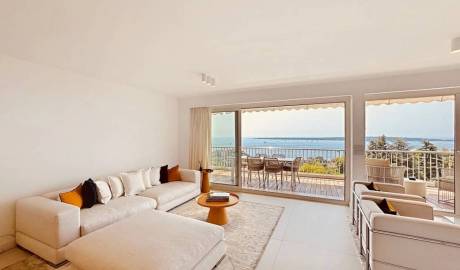 Acht-Zimmer-Wohnung von 219 Quadratmetern in Nizza, Frankreich
