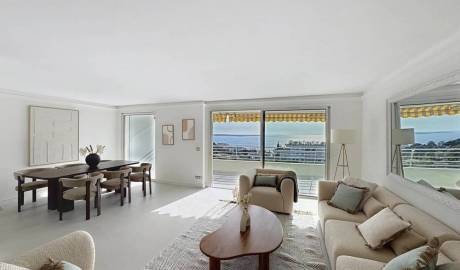 Four-room apartment of 98 square meters in Nice, France