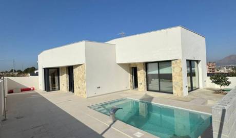 Houses in Bigastro, Alicante, Spain