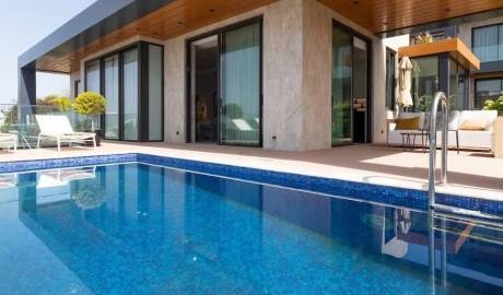 Infinity Villa 100m to private beach near Yalikavak Marina, Bodrum