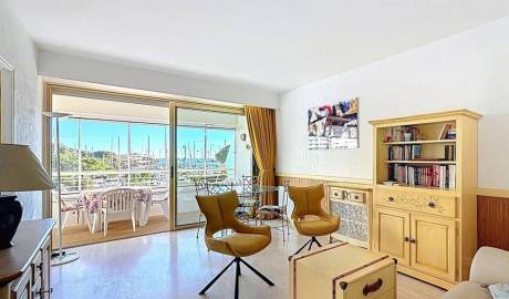 Two-bedroom apartment of 55 square meters in Nice, France