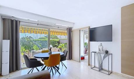 Two-bedroom apartment of 56 square meters in Villers-Loubet, Côte d'Azur, France