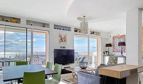 Two-bedroom apartment of 78 square meters in Nice, France