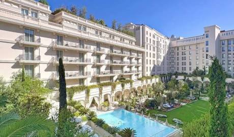 Two-bedroom apartment of 86 square meters in Nice, France