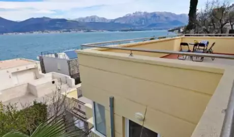 Villa 185 Quadratmeter in Tivat, Montenegro