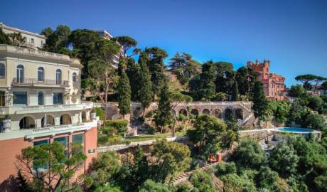 Villa 939 sq.m. in Nice, France