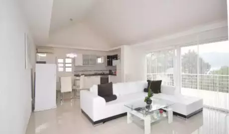 Villa von 186 Quadratmetern in Tivat, Montenegro