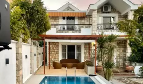 Villa von 234 Quadratmetern in Tivat, Montenegro