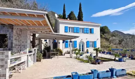 Villa von 308 Quadratmetern in Tivat, Montenegro